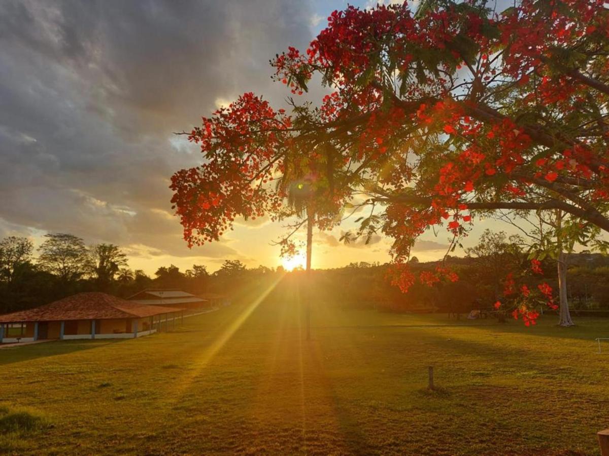 Sertao Veredas Hotel Fazenda Paraopeba エクステリア 写真